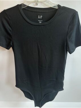 GAP Black Short Sleeve Crew Neck Bodysuit, medium tall